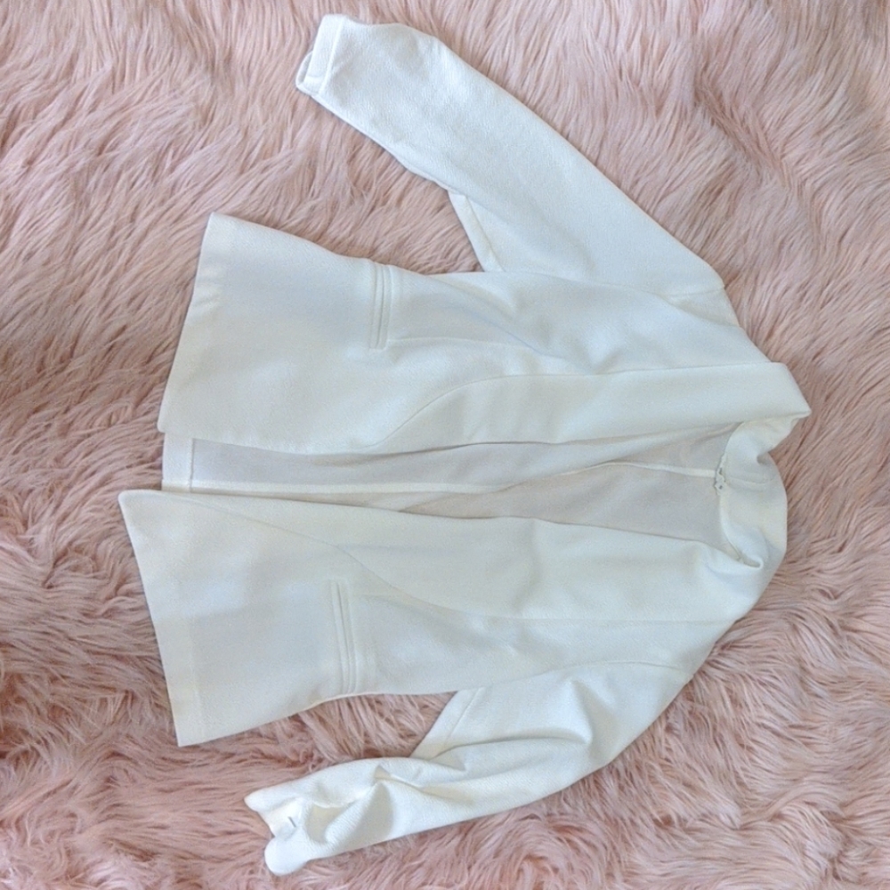 White soft blazer